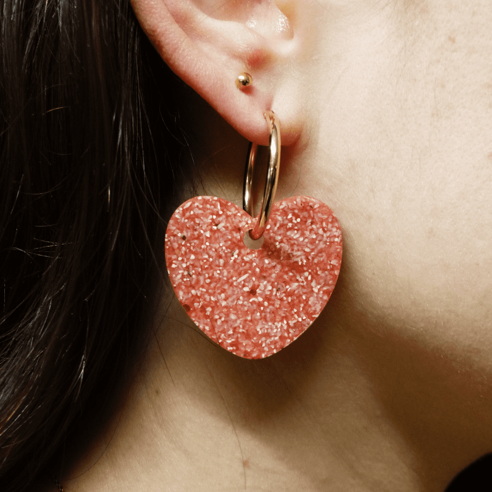 Boucle d’oreille plaquée or en cœur