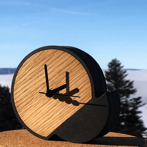 Horloge à poser en bois – Rolling